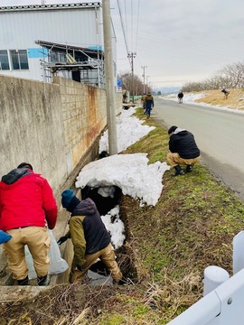 雪解け待ち切れずクリーン作戦実施